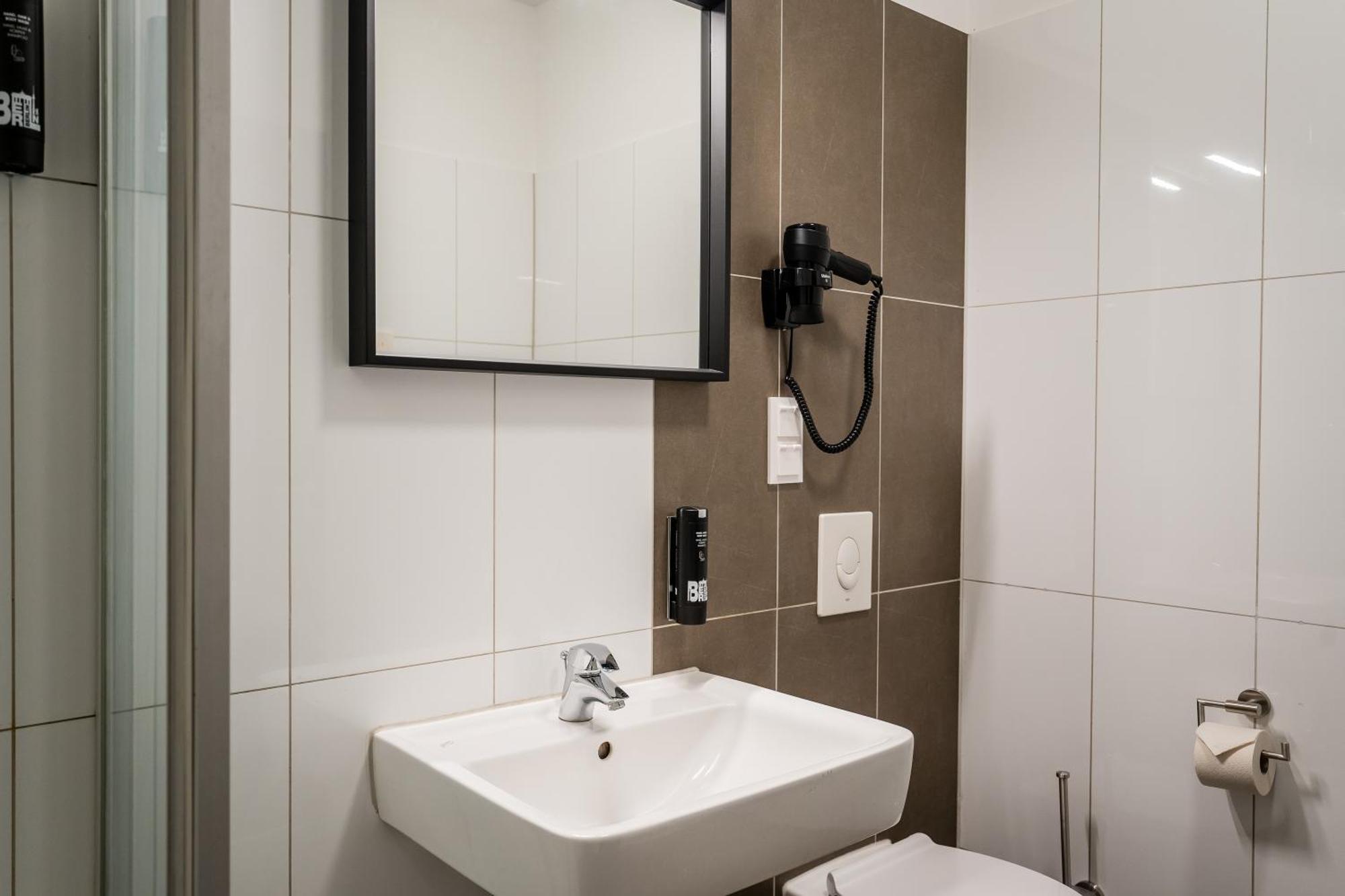 Apartmenthaus Berlin Neukoelln Екстериор снимка